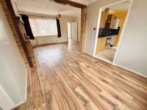 Photo 11- click for photo gallery